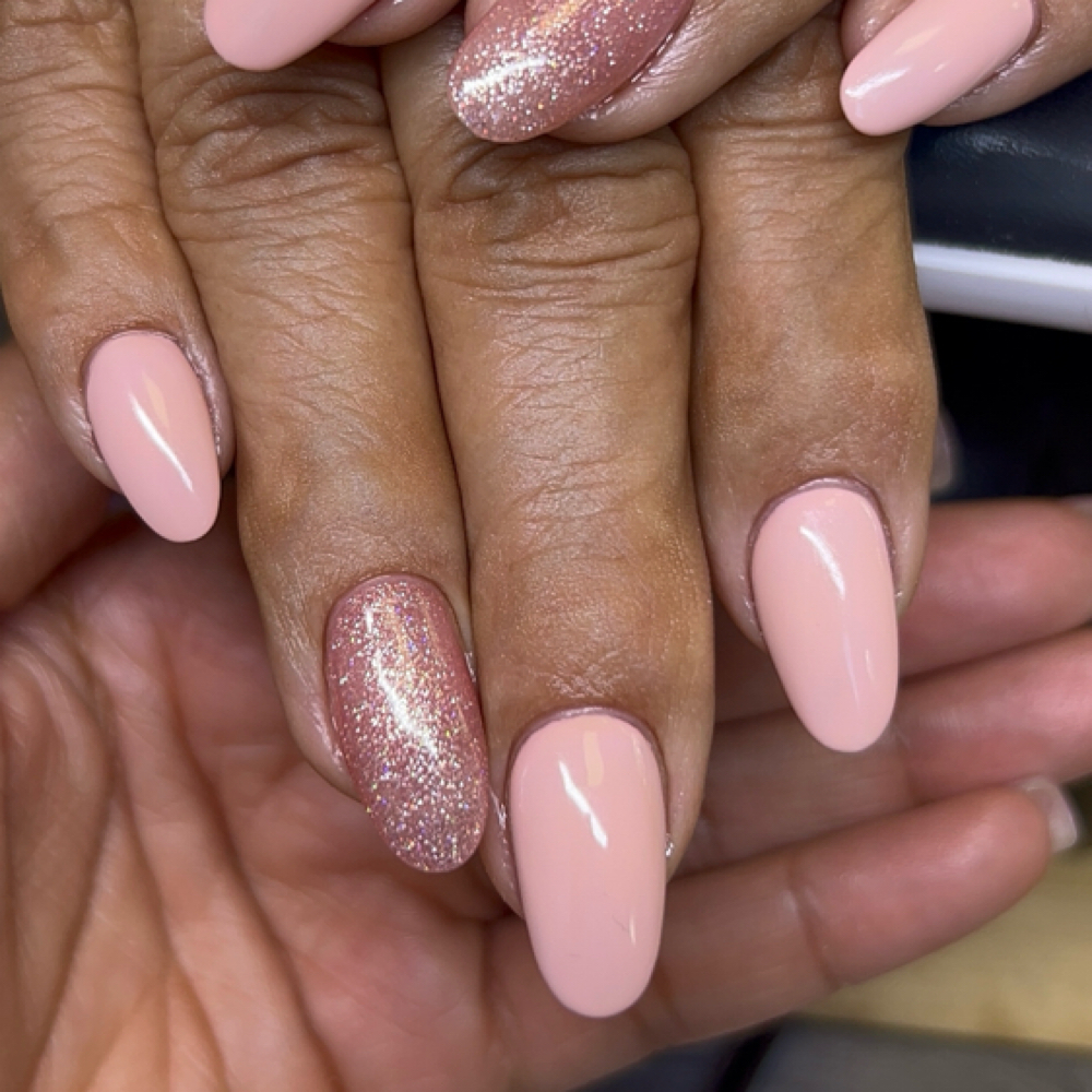 Hard Gel Set at KG Nail Sessions in Chicago, IL