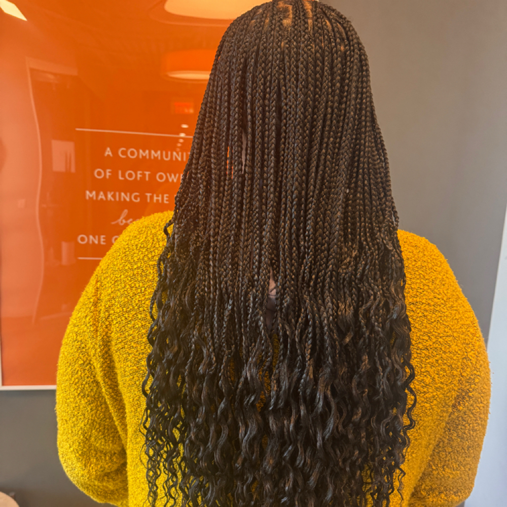 Knotless at Fifi in Houston, TX