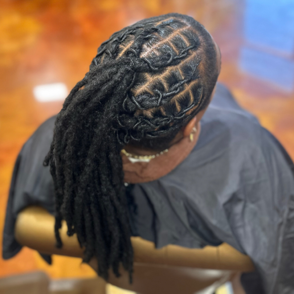 Loc Bath & Retwist + Custom Style at Icey Locs in Inglewood, CA