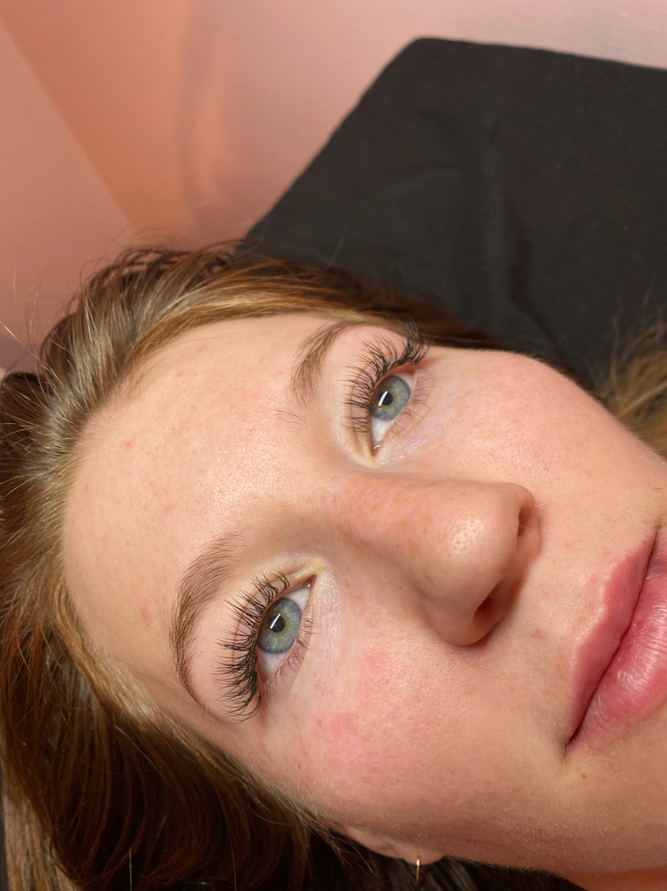 Classic/Wet Full Set at MW Lashes & More in Hartville, OH