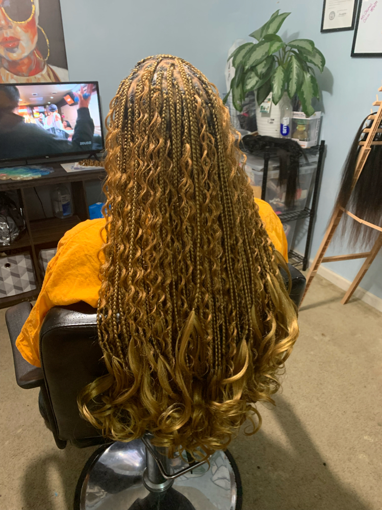 Small Boho Knotless Braids