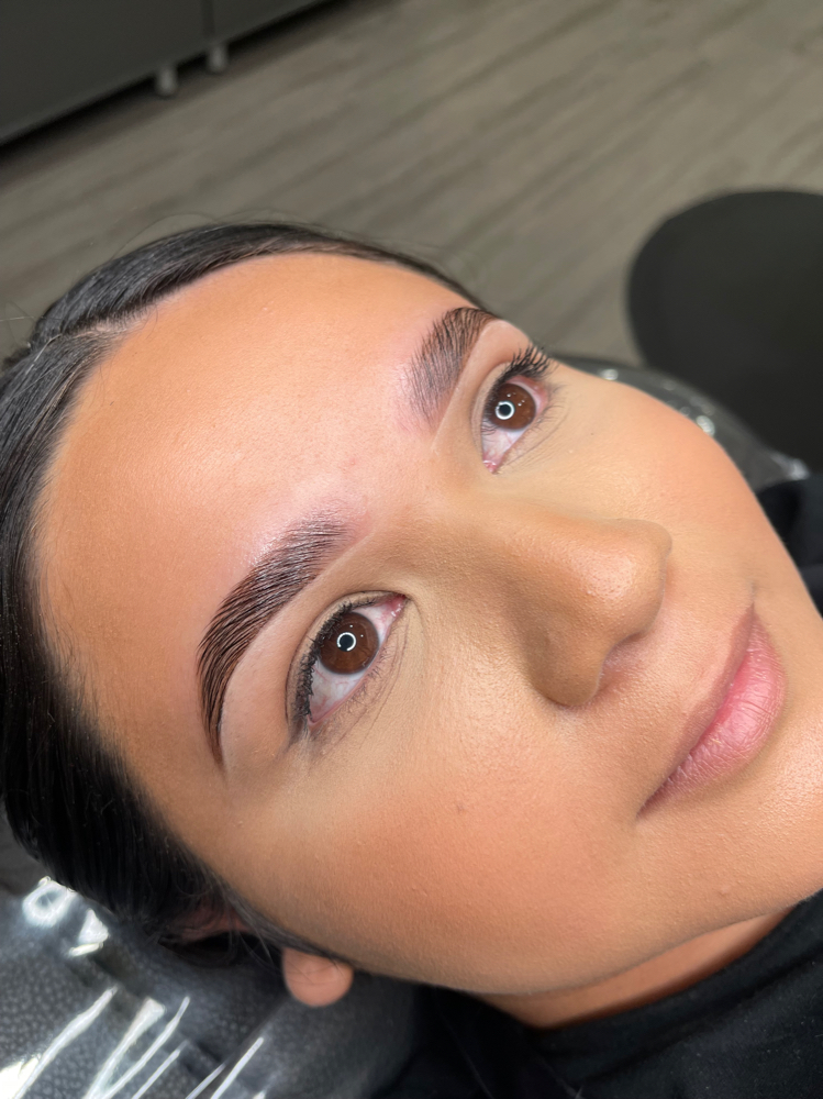 Brow Lamination And Wax