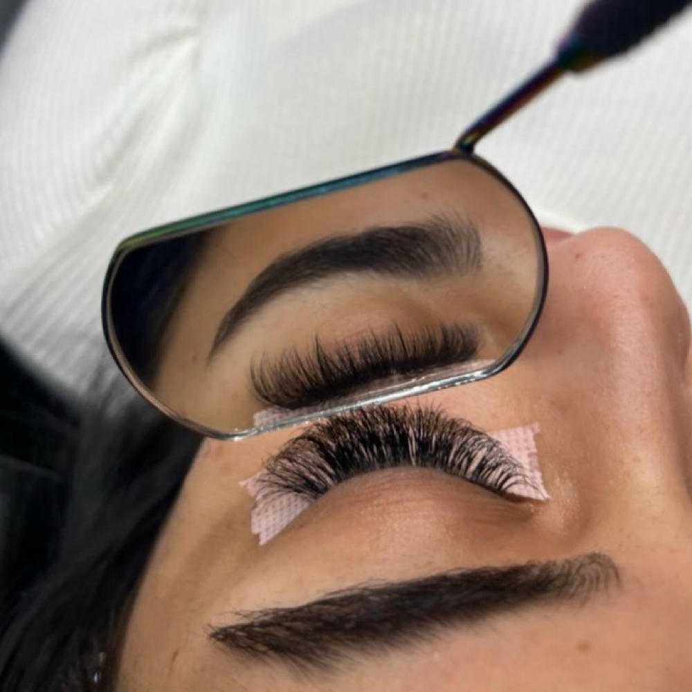 Eyelash Extension Course at Beauty Collective Salon & Academy LLC in Friendswood, TX