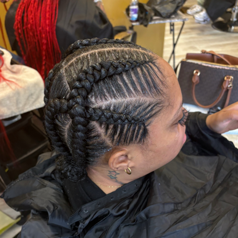 2 To 10 Stitch Braids at Blessing braiding bar in South Holland, IL