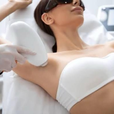 Depilación Láser en Axilas at Universal Skin Care in Aguada, PR