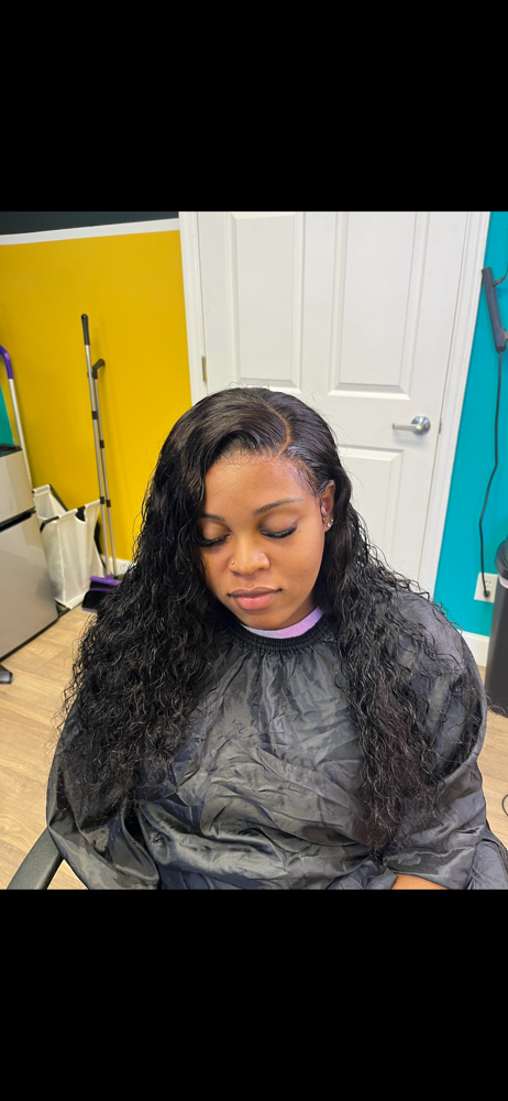 THE WORKS LACE CLOSURE