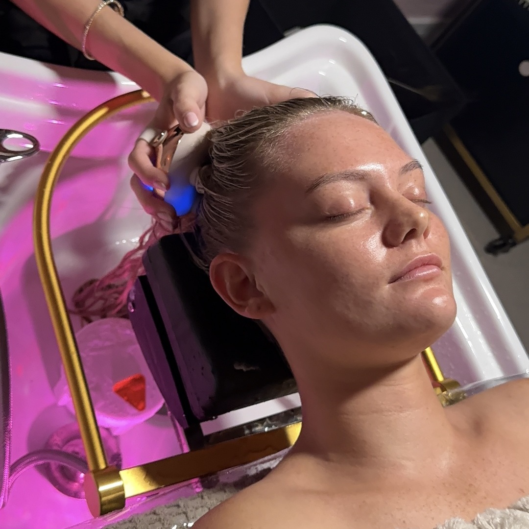 Japanese Head Spa with Mini Facial