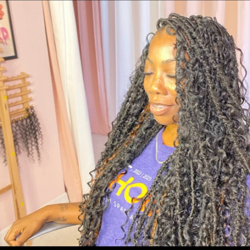 Faux Soft Locs Boho at Afrokreyol braiding salon in Plantation, FL