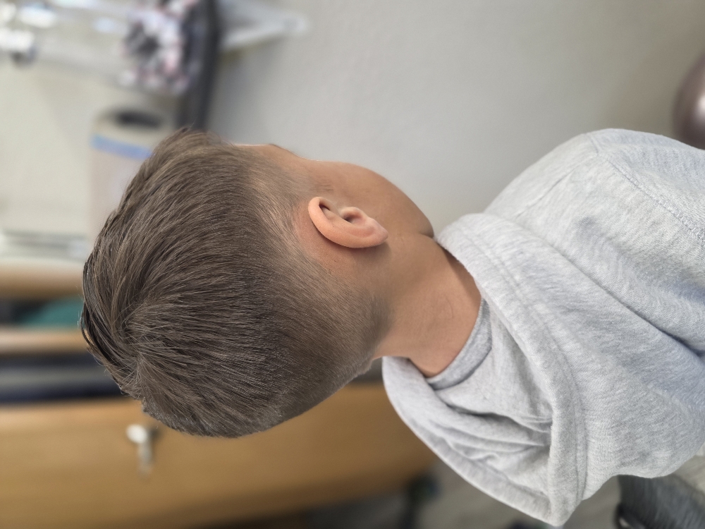 Children Haircut (Under 12)
