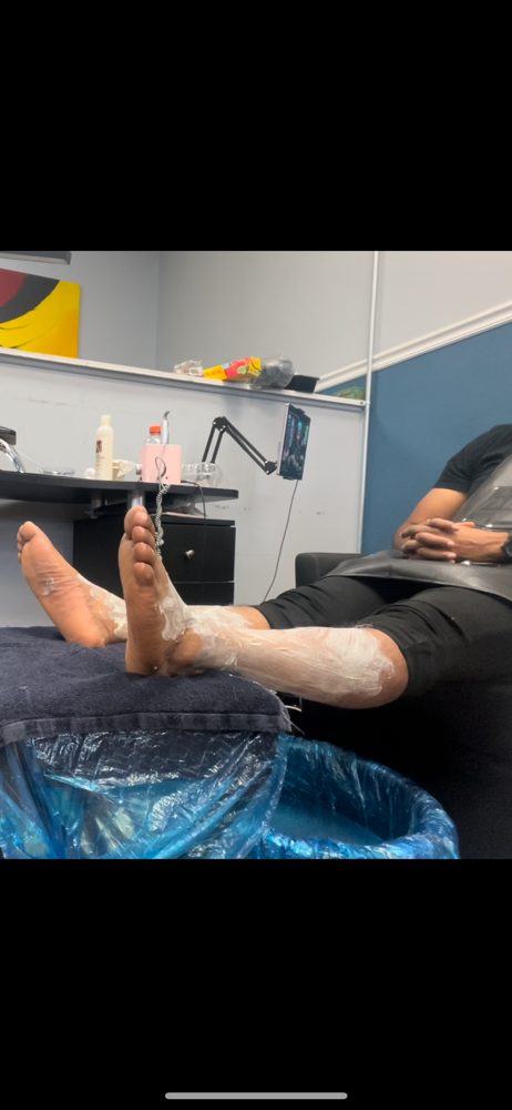 Deluxe Pedicure