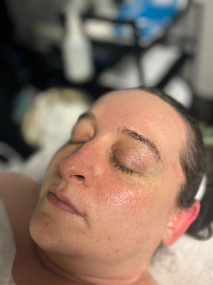 Lavish Signature Facial