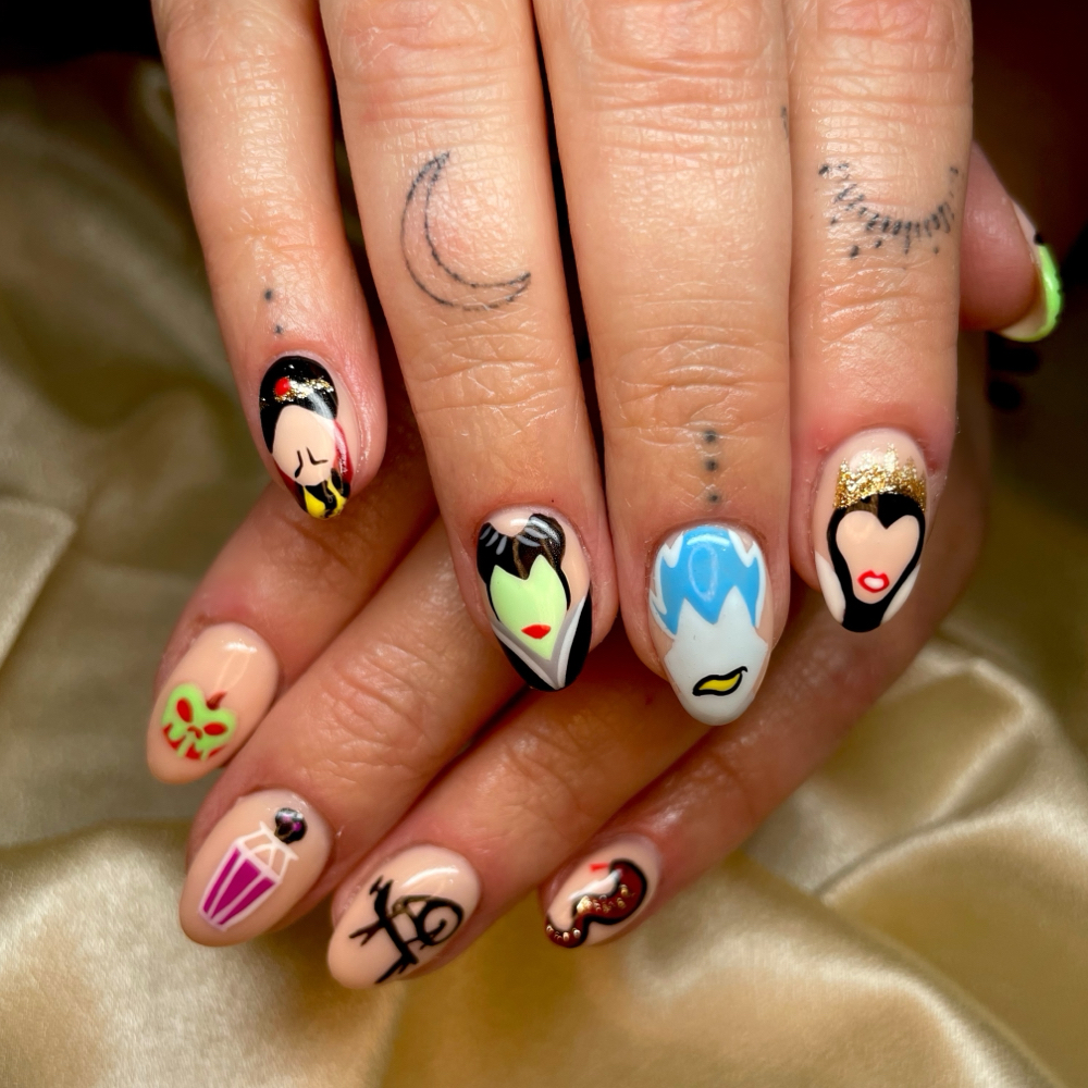 Lv. 4 Nail Art