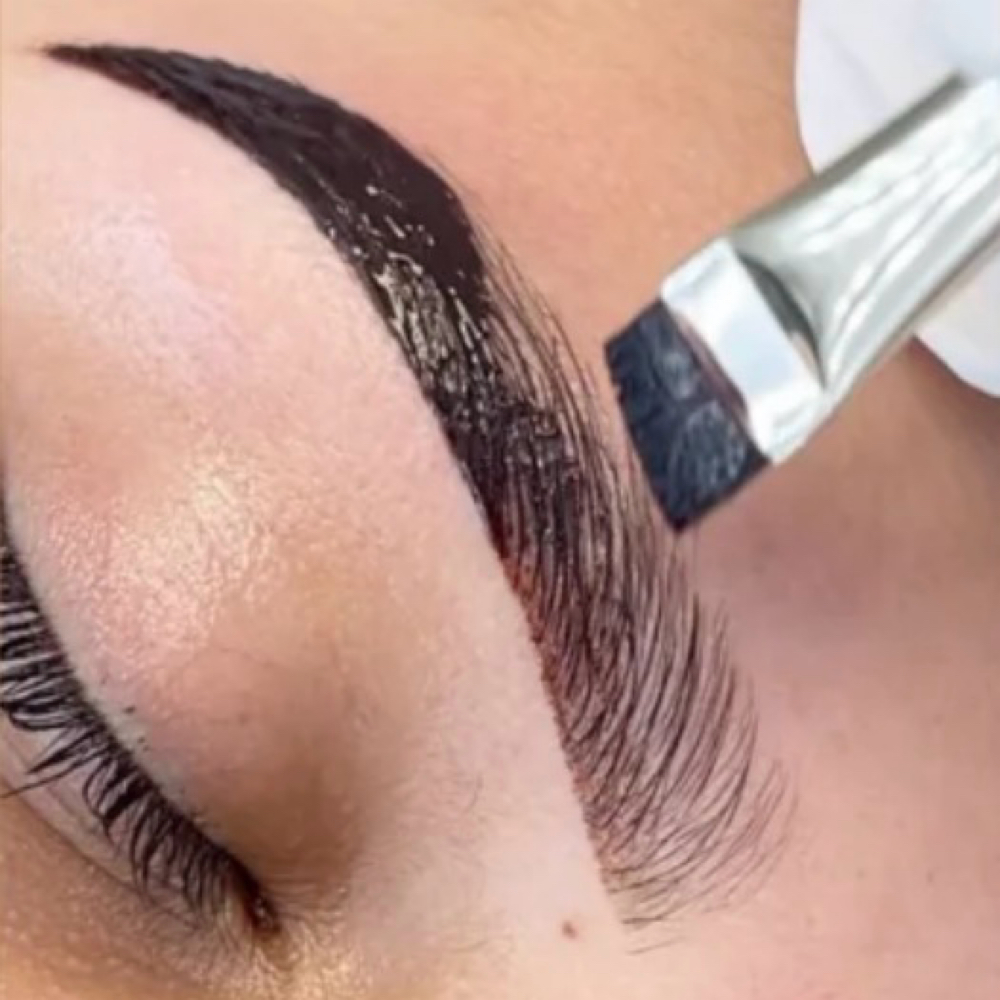Eyebrow Wax And Tint at Novida Aesthetics in Norwell, MA