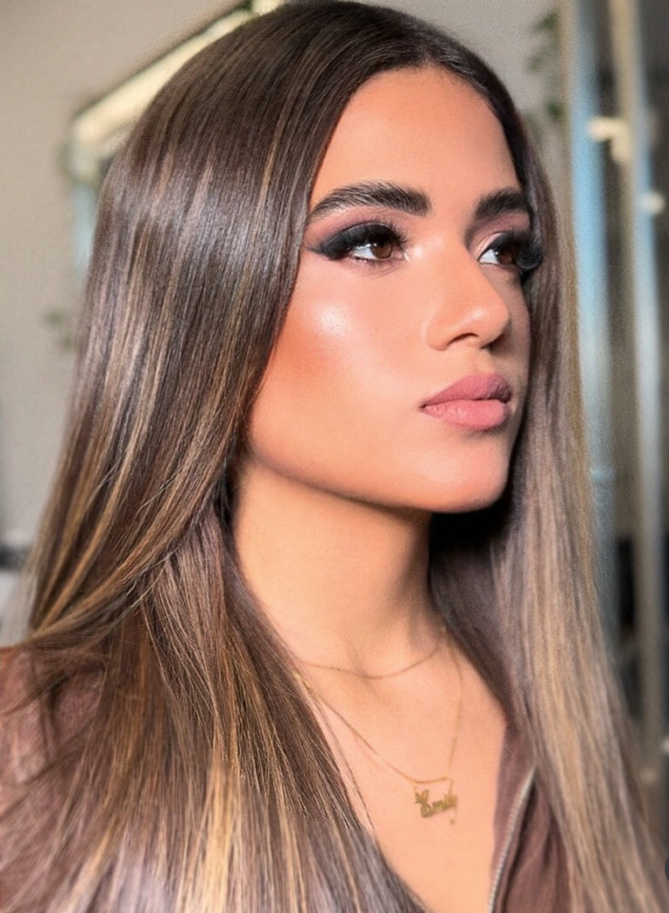 Makeup by Mariana Santos