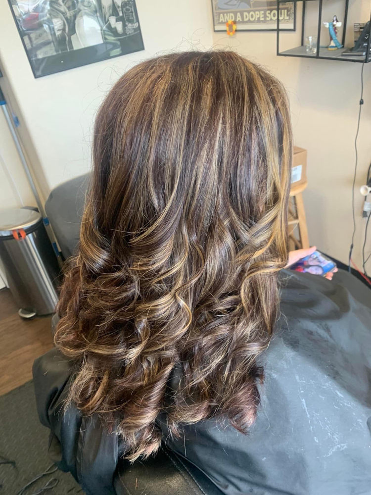 Womens Haircut And Style