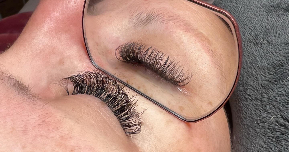 Lash Removal