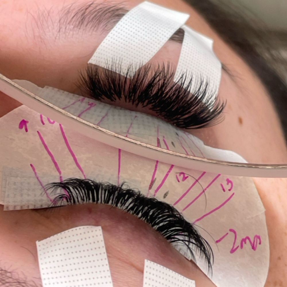 Luxe Refresh | 1 hr 45 mins at Pretty in Minks in North Saint Paul, MN