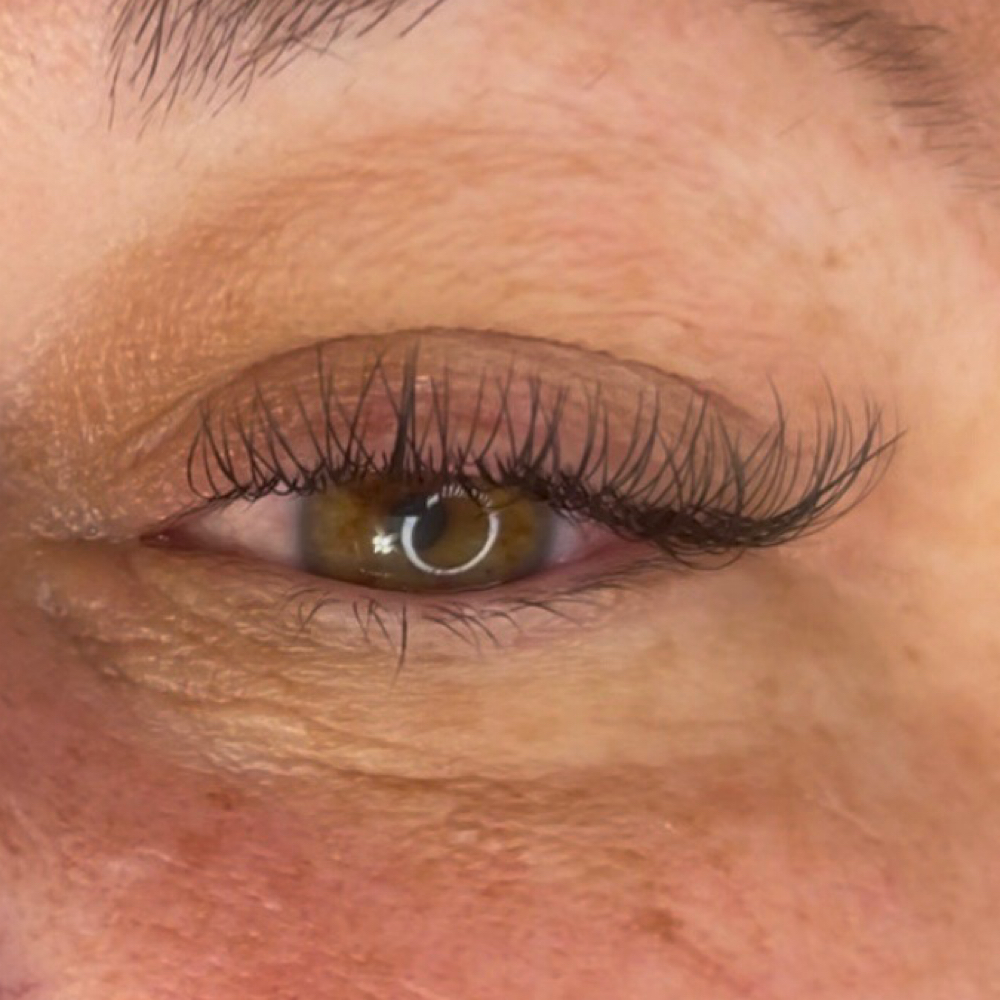 Lash Fill- 2 Week at The Parlor in Green Cove Springs, FL