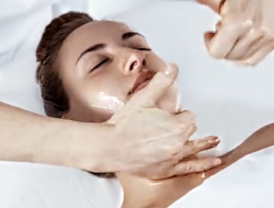 Collagen 90+ Facial