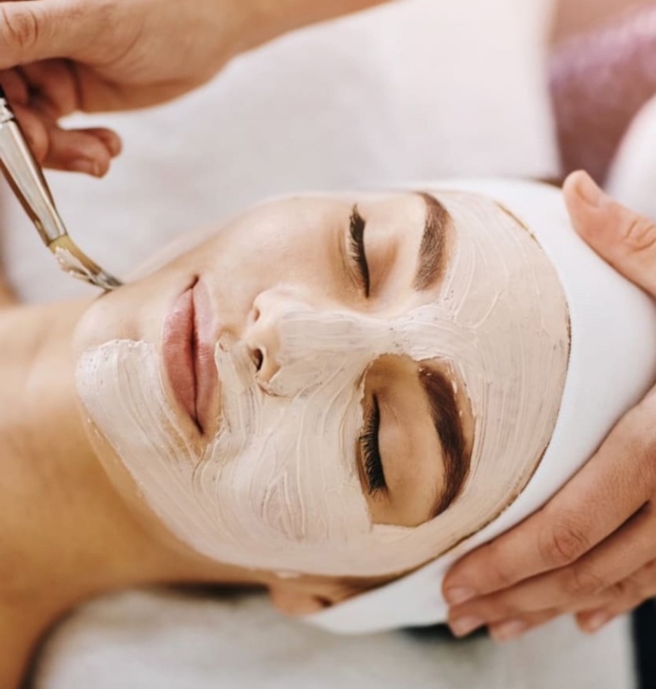 PUMICE PEEL FACIAL