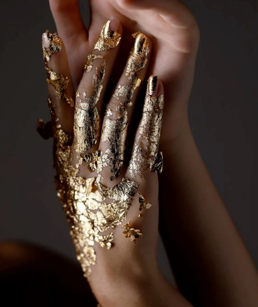 24K GOLD Manicure