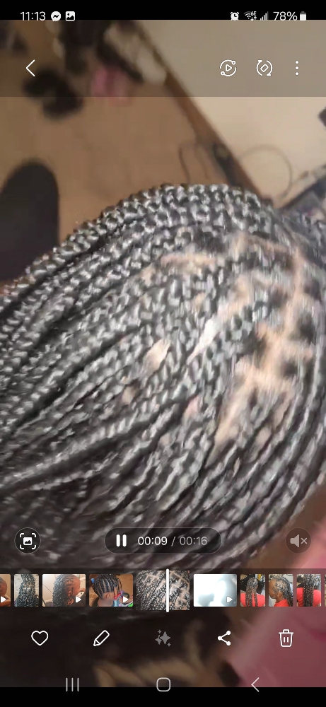 Small Knotless braids