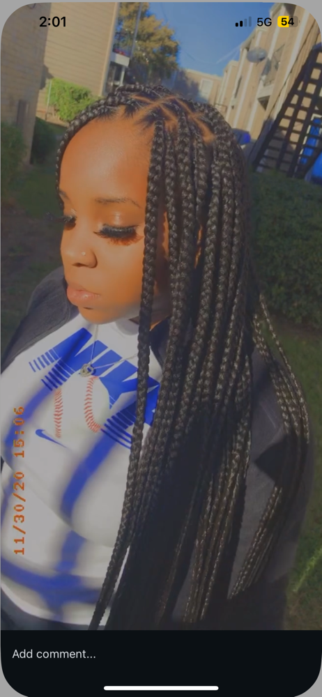 Medium knotless braids