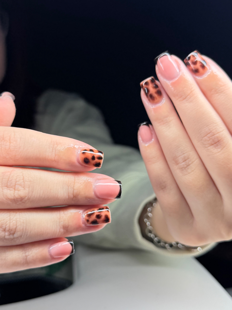 Manicure at Celisdoesnails in Schiller Park, IL