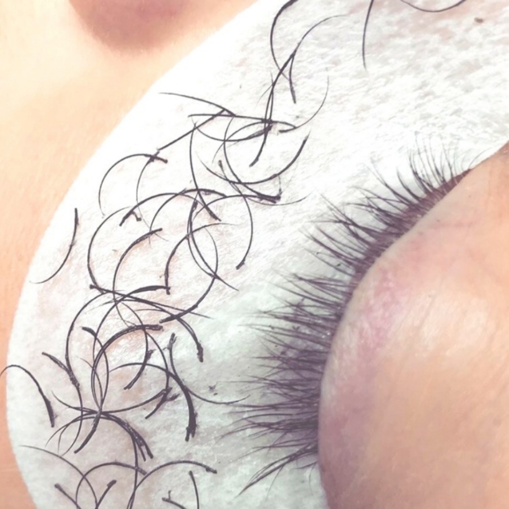 Eyelash Removal at Anchors Aweigh Spa in Spring, TX