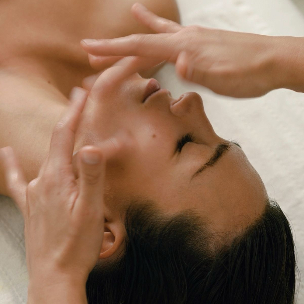 Sculpting Facial