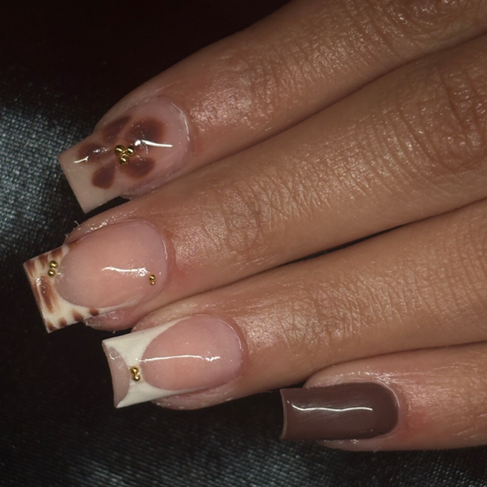 Short Acrylic Nails at saltunails in Naugatuck, CT
