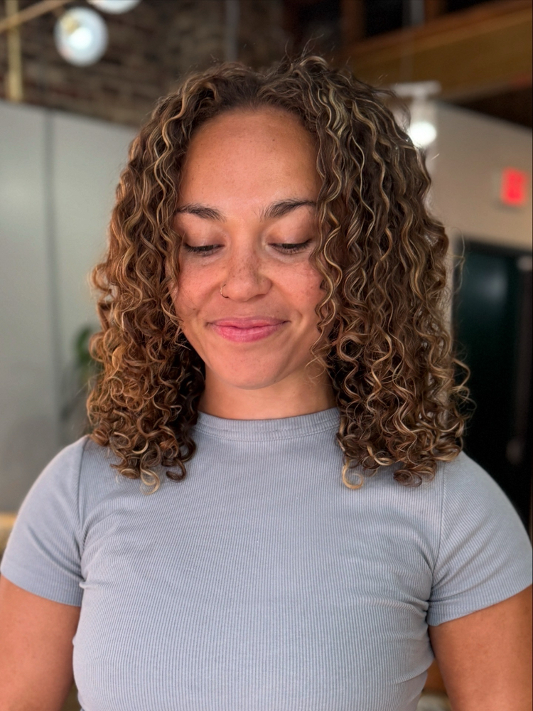 Full Highlights at The Curl Pin in Alexandria, VA