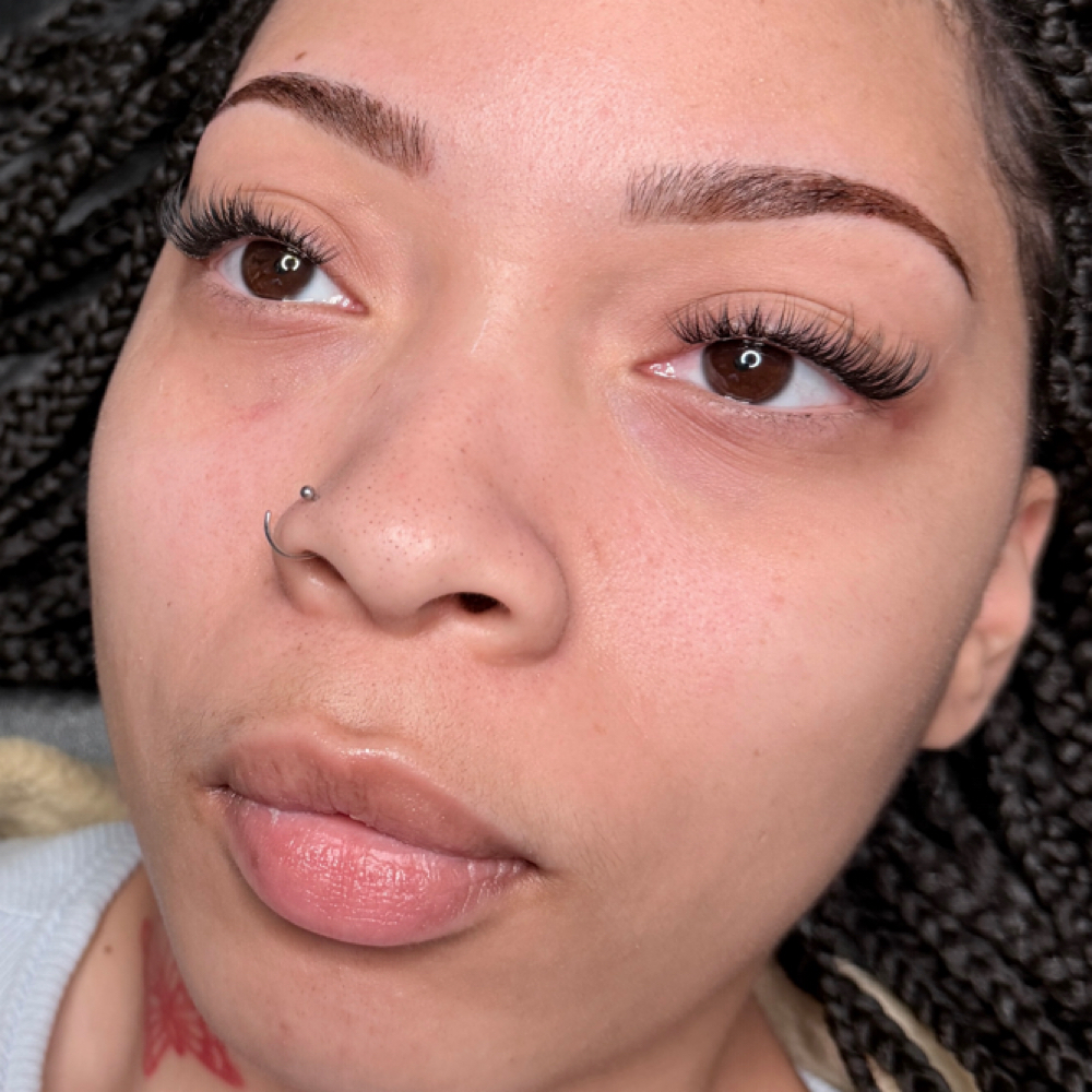 Cluster Lash Maintenance Fill at Eye Art Studio LLC in Dearborn Heights, MI