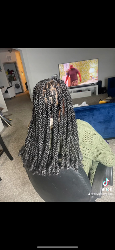 Med Invisible Locs ( Mid Back)
