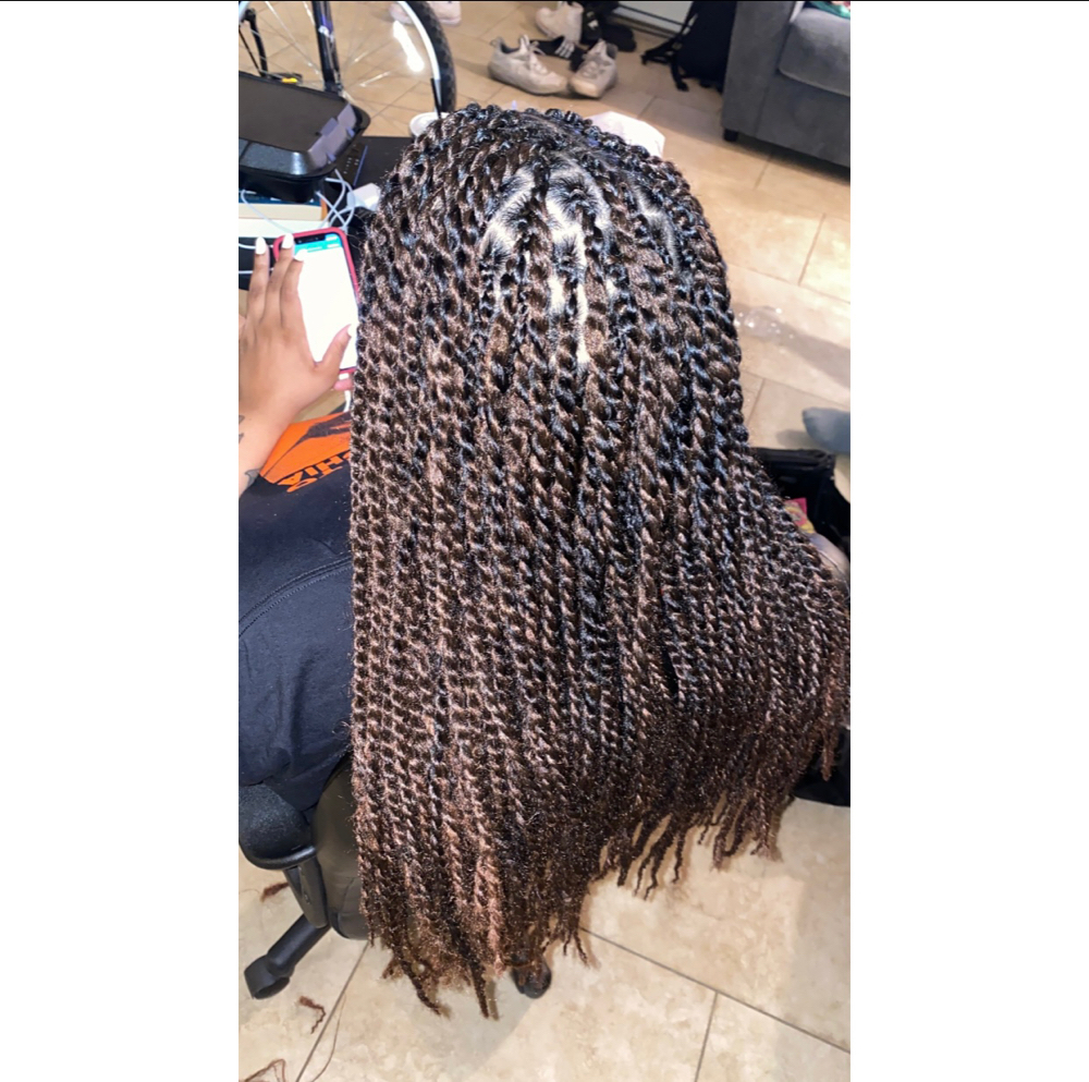 Small Kinky Twist