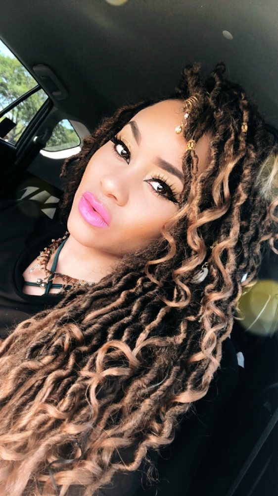 Crochet Faux Locks at Hidden beauty by luz in Tampa, FL