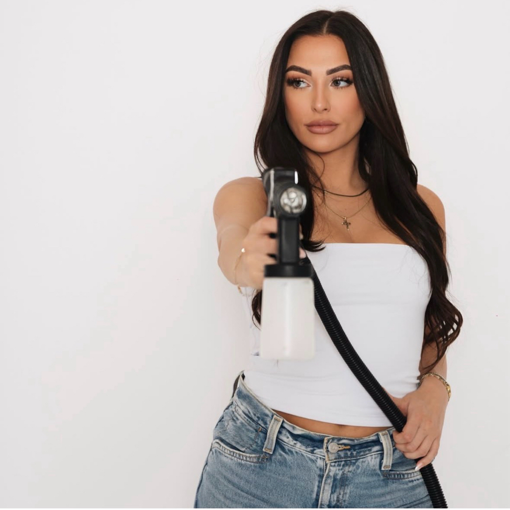 Group Spray Tans at Black Cactus Body Bar & Boutique in Mount Juliet, TN