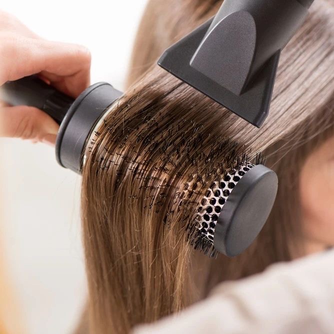 Wash & Blow Dry/ Lavado y secado