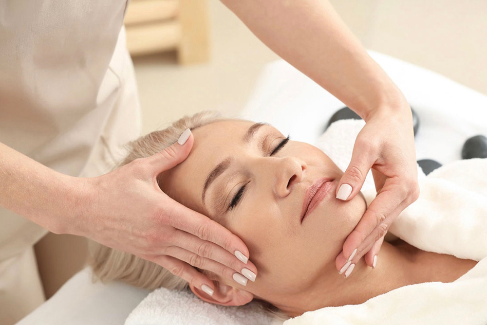 Anti-Aging Collagen Facial