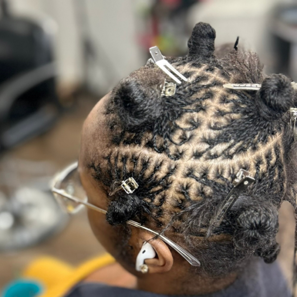 Microlocs Establishment at Divine Locs Designs Llc in Miami Gardens, FL