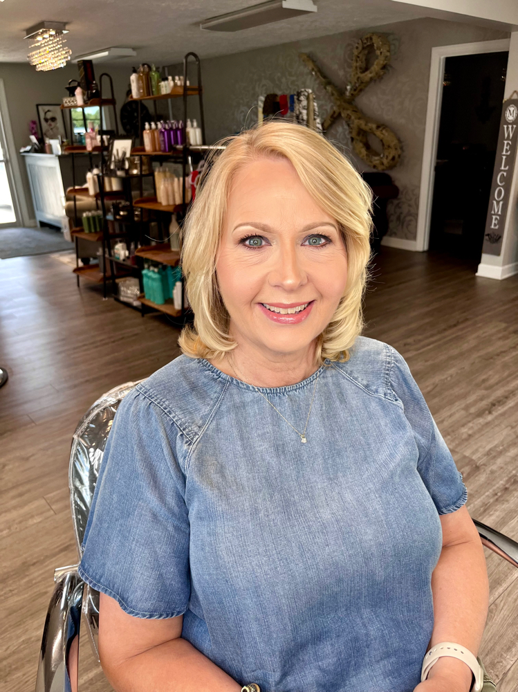 1-on-1 “Everyday Makeup” Lesson