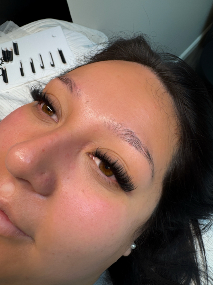 Wispy/ Volume Fullset at Love Lashing in concord, CA