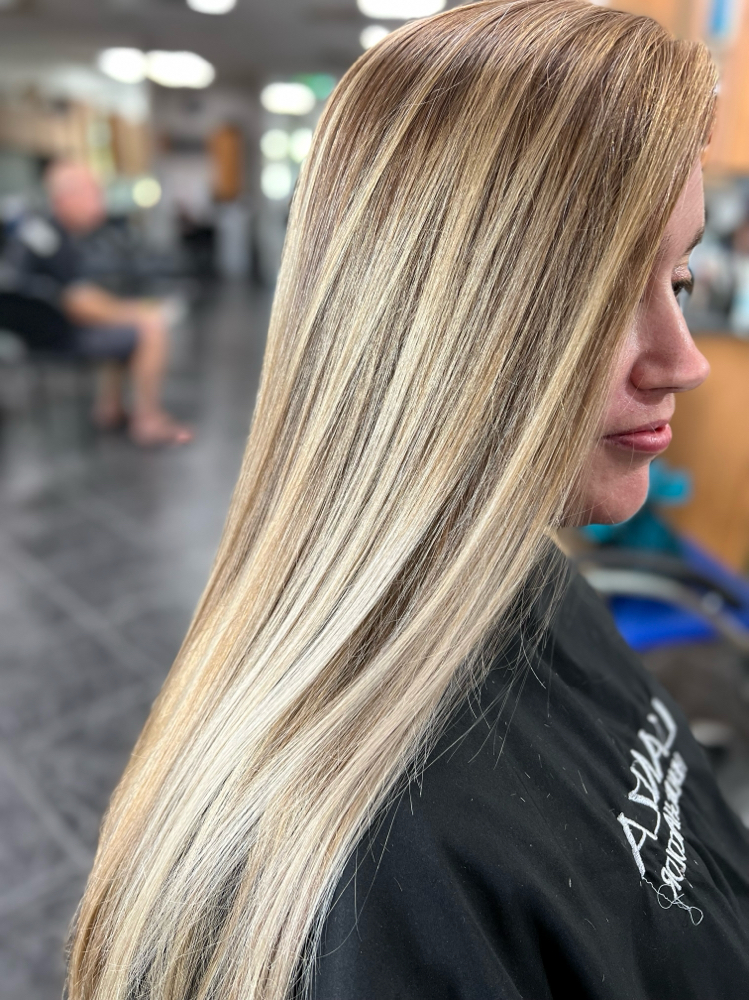 Smoothing Keratin Treatment