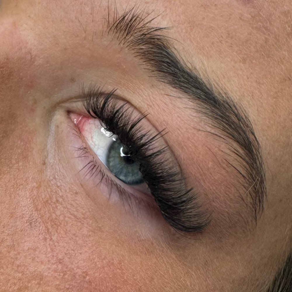 Volume Full Set at Starry Knight Beauty Bar in Terre Haute, IN