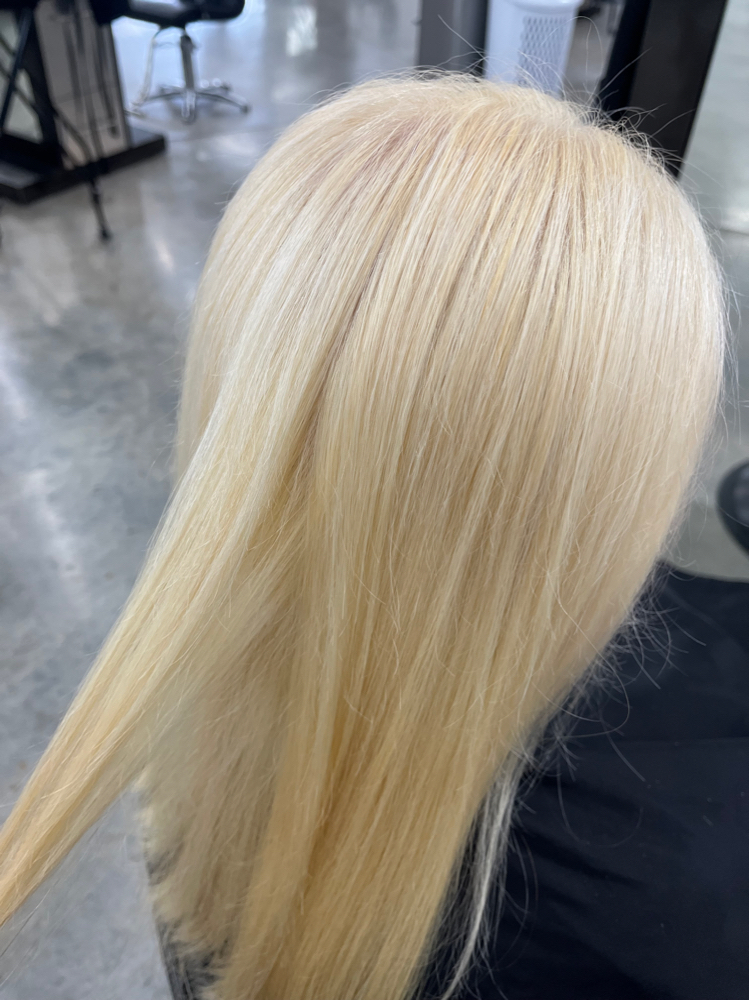 Blonde Baddie