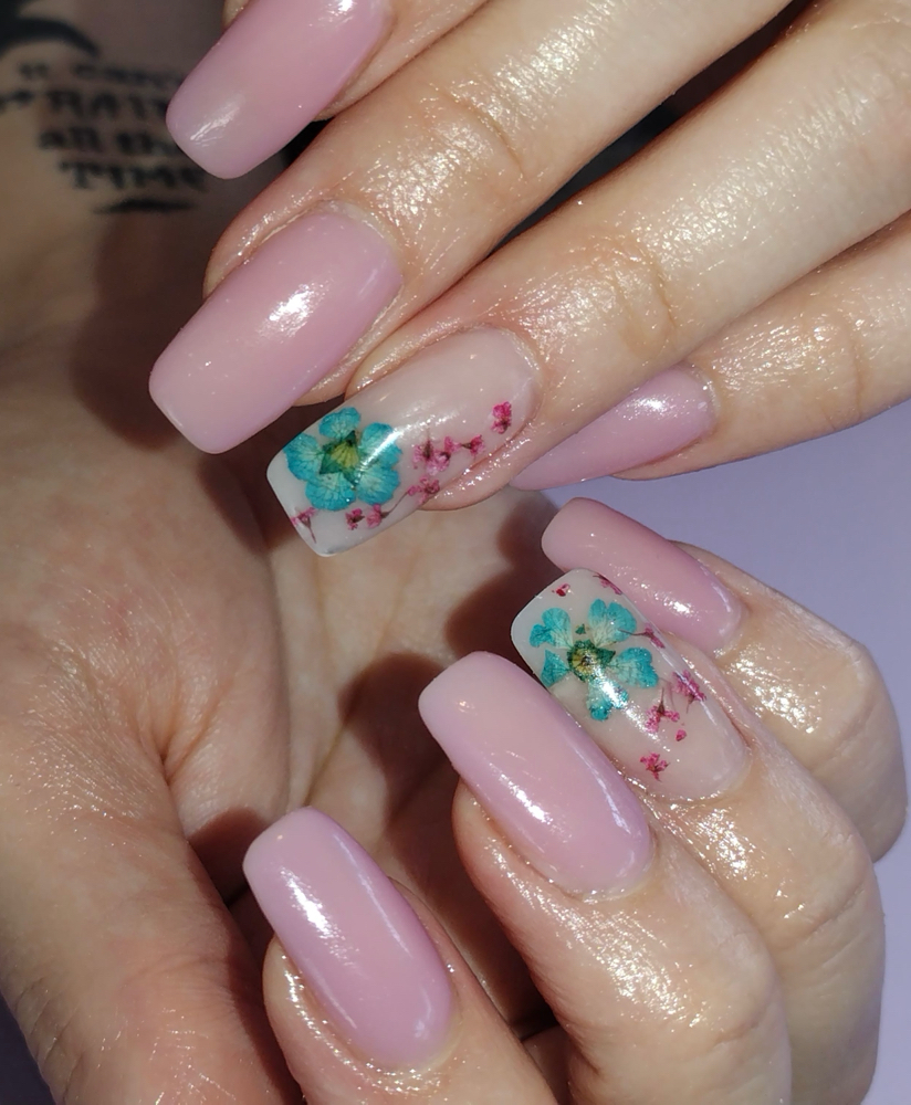 Nail Art On 2 Nails