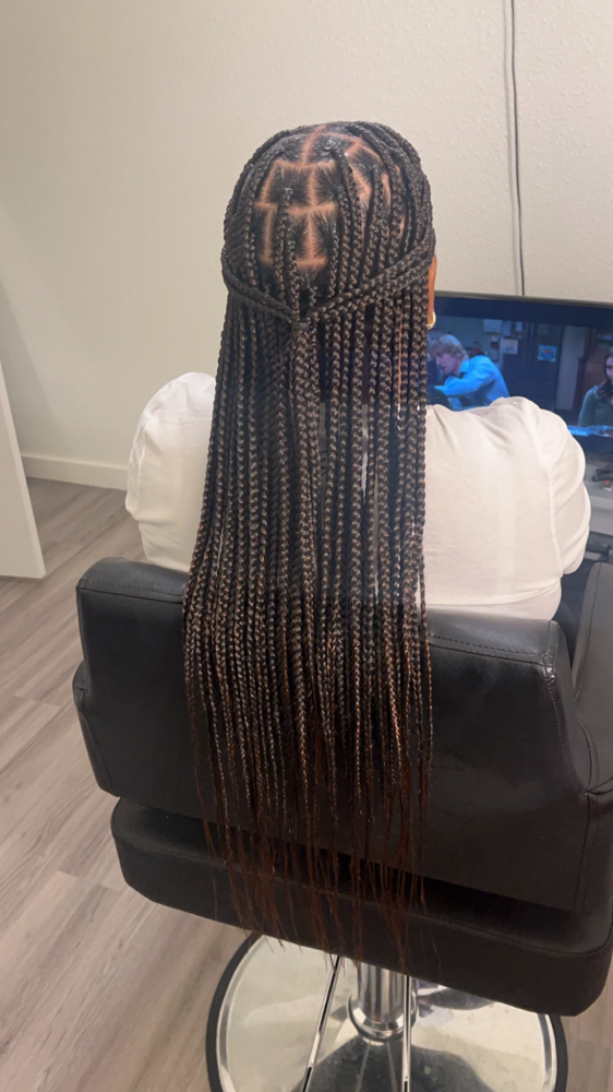 Medium reg length knotless