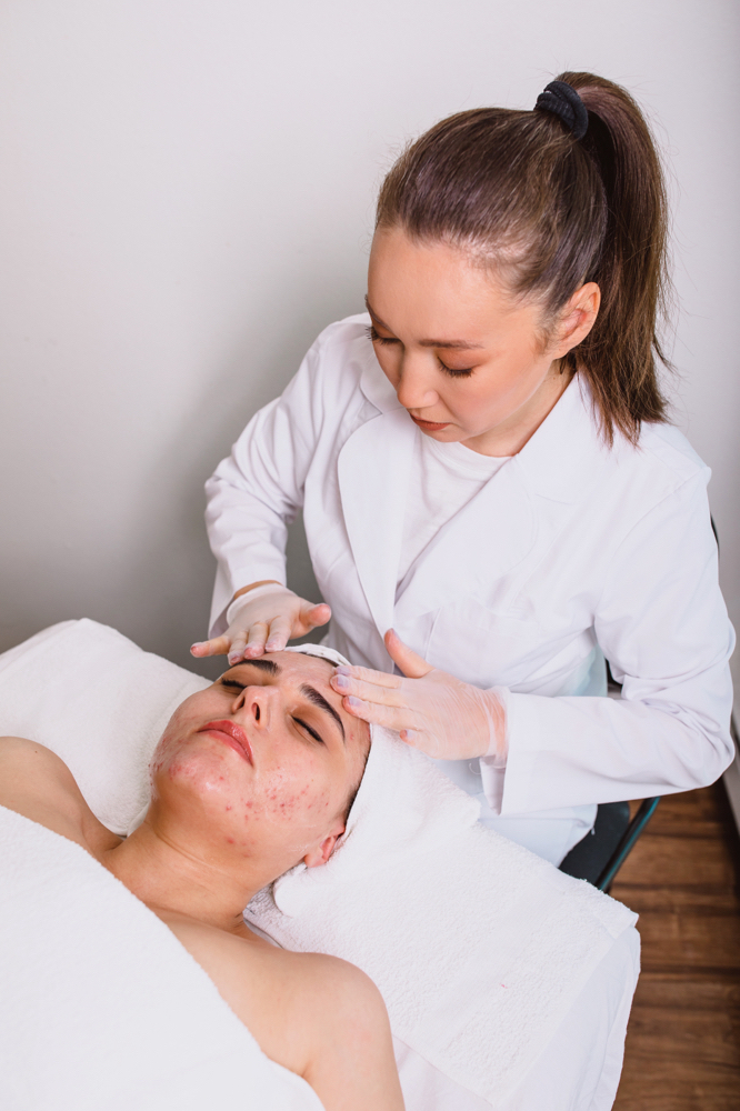 Acne treatment + Facial Infusion