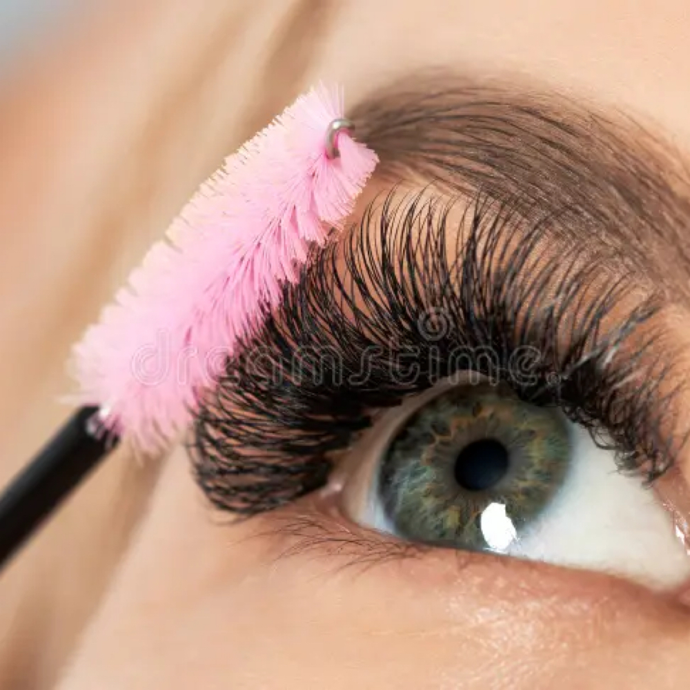 Lash Removal at Rock-It Salon in St. Helens, OR