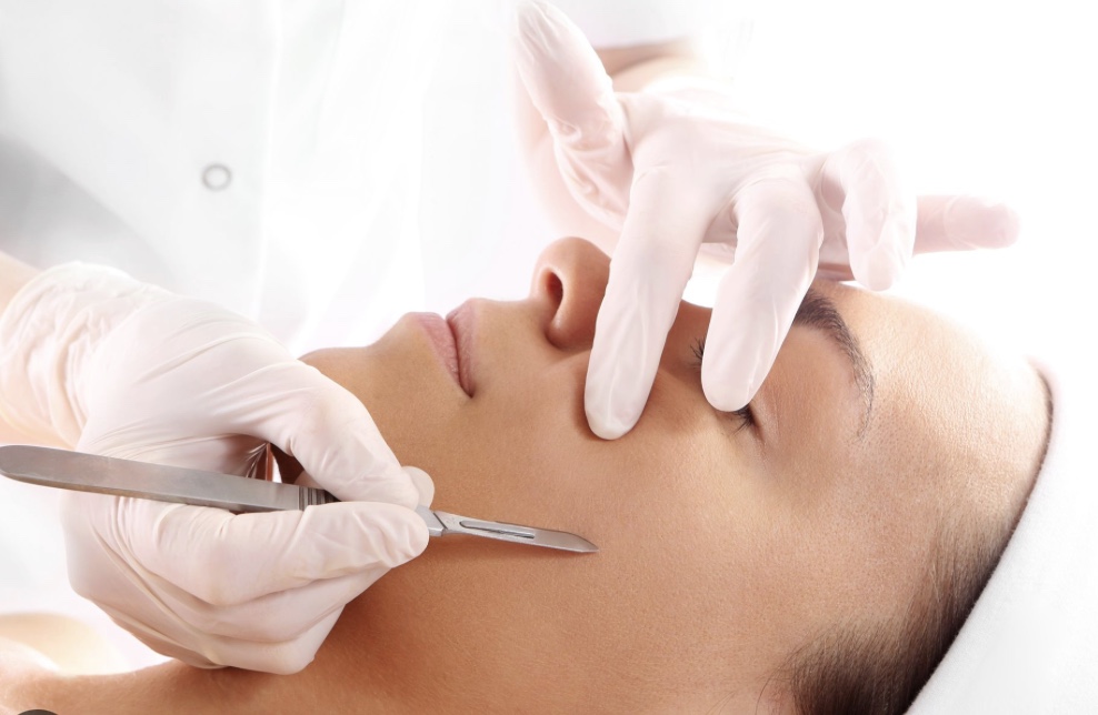 Dermaplane Treatment